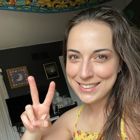 Meet your Posher, Jess - Picture 3 of 14